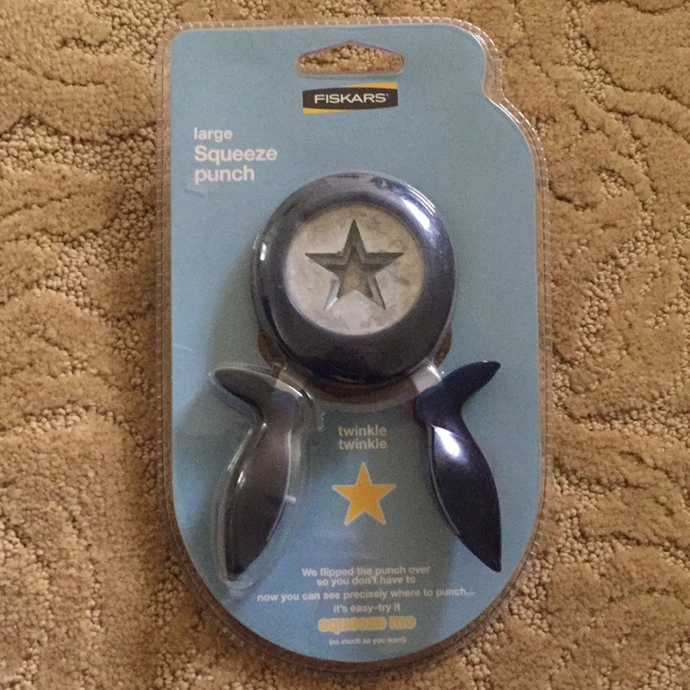 Fiskars Squeeze Punch